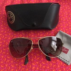 Ray-Ban Gold Aviator Sunglasses
